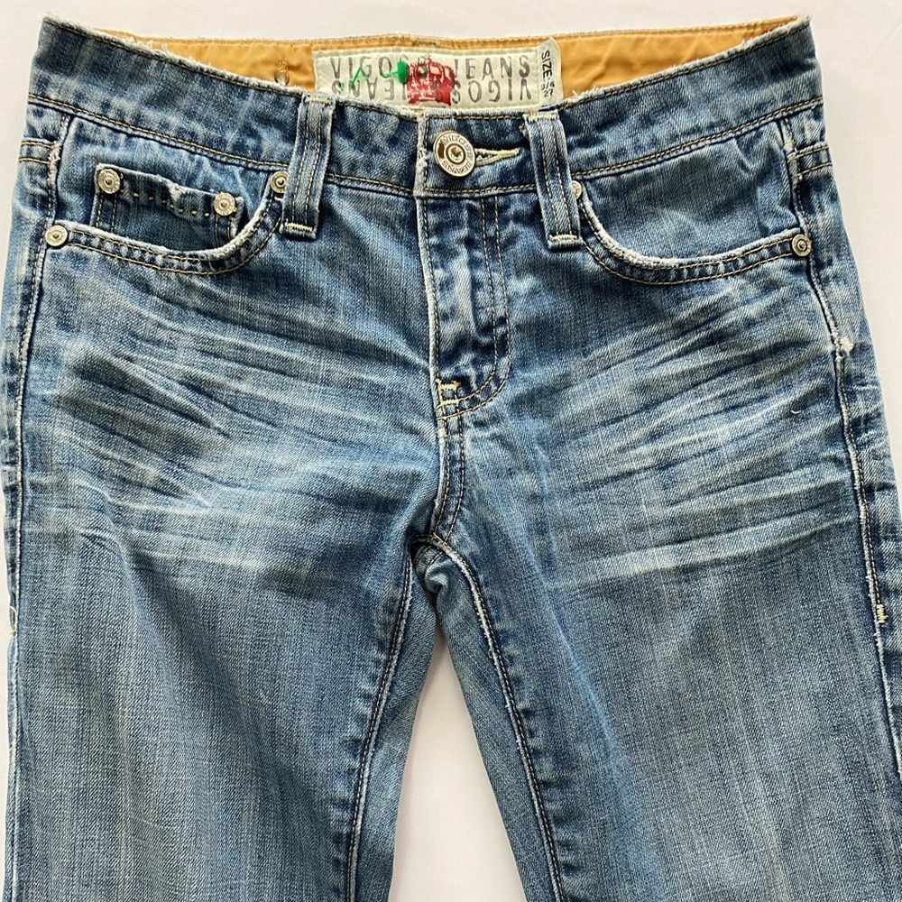 Vigoss Jeans Women's Size 3/4 (27) Distressed Blue Denim Raw Hem Y2K Mcbling